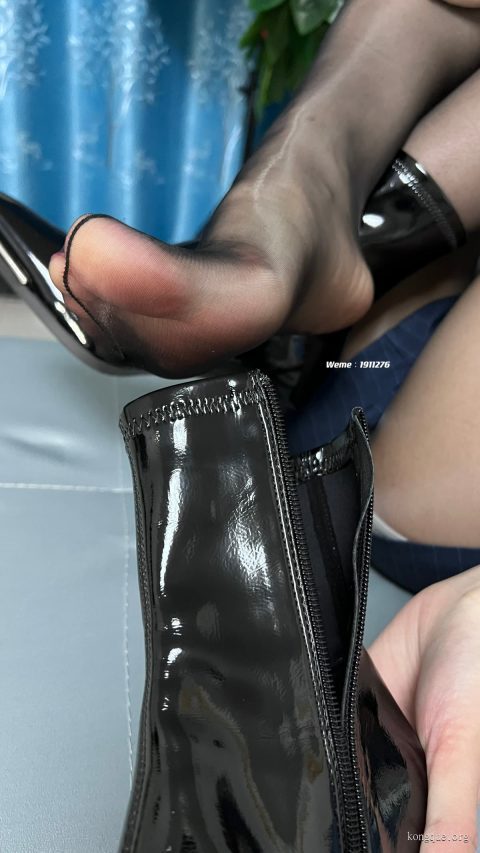白龙猫女 - 全套微密圈套图视频合集[17期-2025.7]-孔雀海|珍藏合集