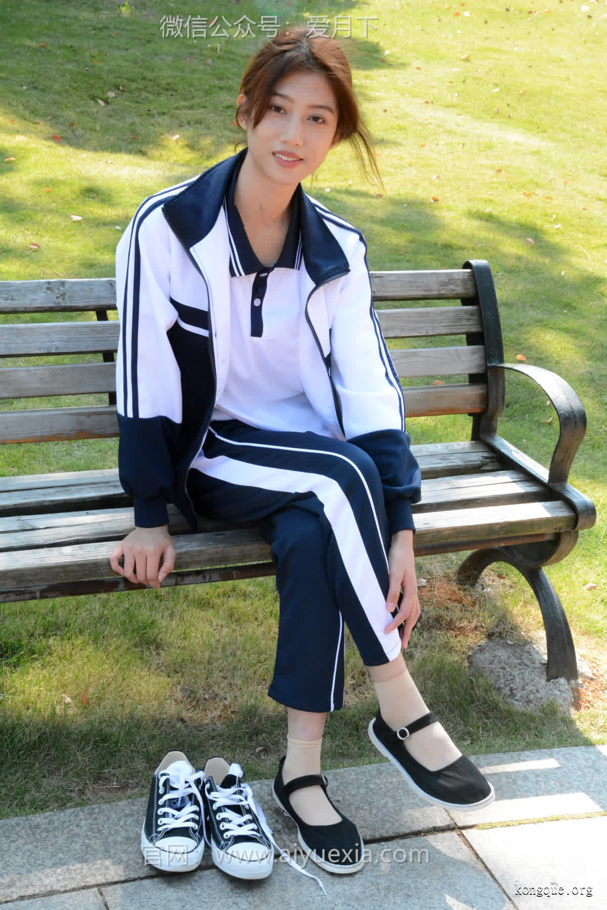 月下摄影_NO.004_秀秀~浅发校服_其实我喜欢酷酷的，今天第一期被安排了校服！_0124